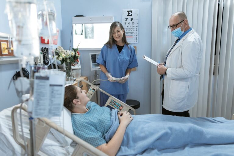 Du học Canada ngành Điều dưỡng: Lương cao, dễ việc làm và định cư